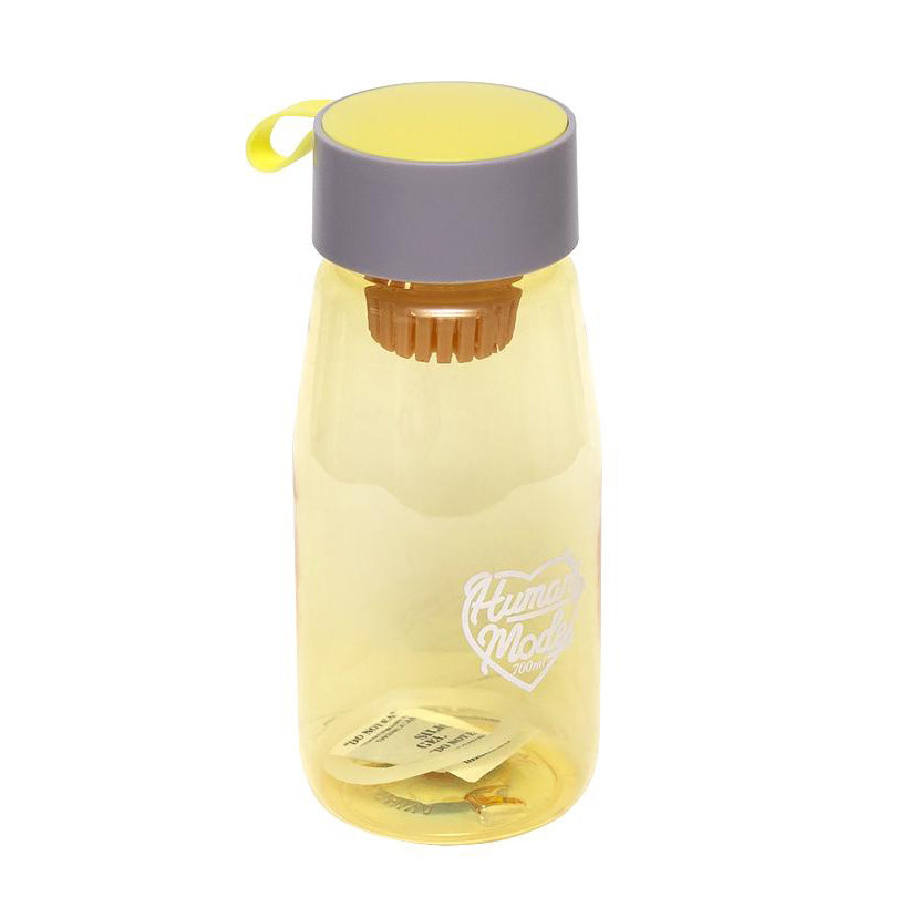 Пляшка для води пластикова 0,7 літра, силіконовий ущільнювач, ситечко, жовта