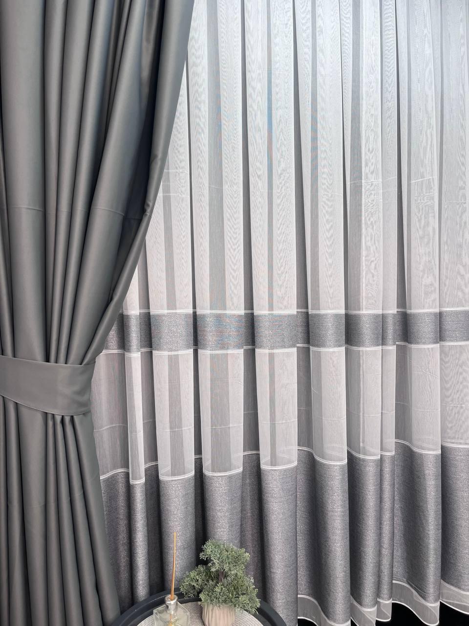 Тюль бамбук заввишки 2,8 м. біла з сірою полоскою