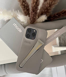 Сірий чехол rhode на телефон на iPhone 13 pro з блеском для губ