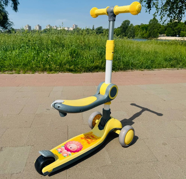 Самокат дитячий триколісний
