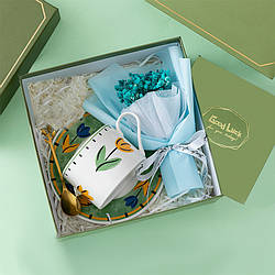 Сувенірний подарунковий набір 7X6 чашка з блюдцем + ніжка + букет із гіпсофли Blue 12961-81456