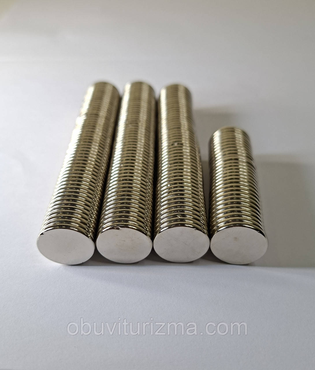 Магніт Neodymium N35 18мм/2мм сила 1.9кг