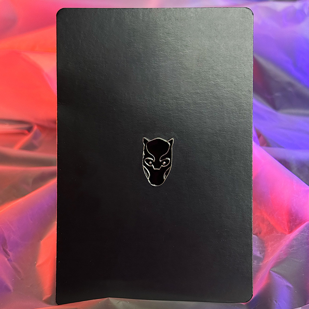 Пін - Black Panther