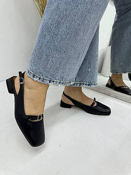 Босоніжки жіночі LadyMarcia H1189-3299-C168 чорні шкіряні 37