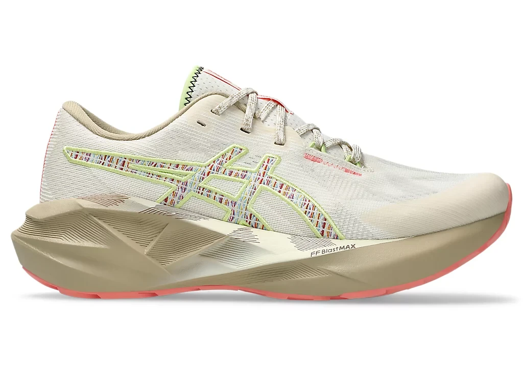 Кросівки для бігу жіночі Asics Novablast 5 TR 1012B809-700