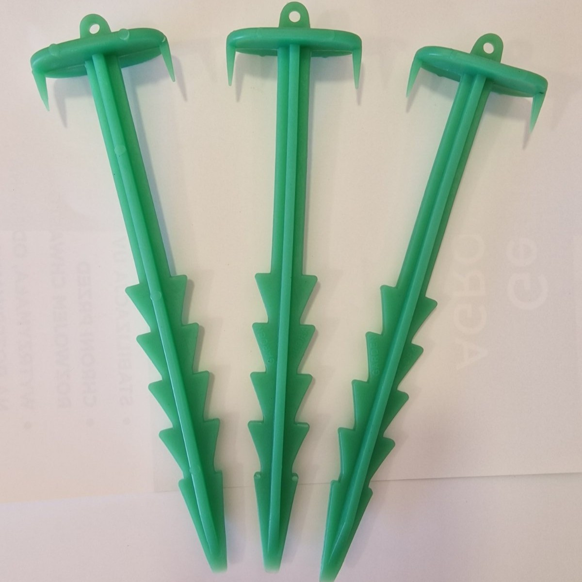 Кілочки для агроволокна Ялинка Garden Flora Зелені 16 см Зелені кілочки для агротканини Кілочки для кріплення геотекстилю