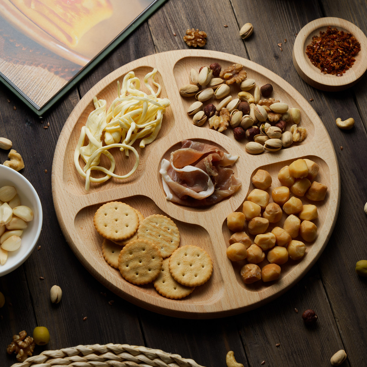 Менажниця кругла на 4 відділи з соусницею, фото 1