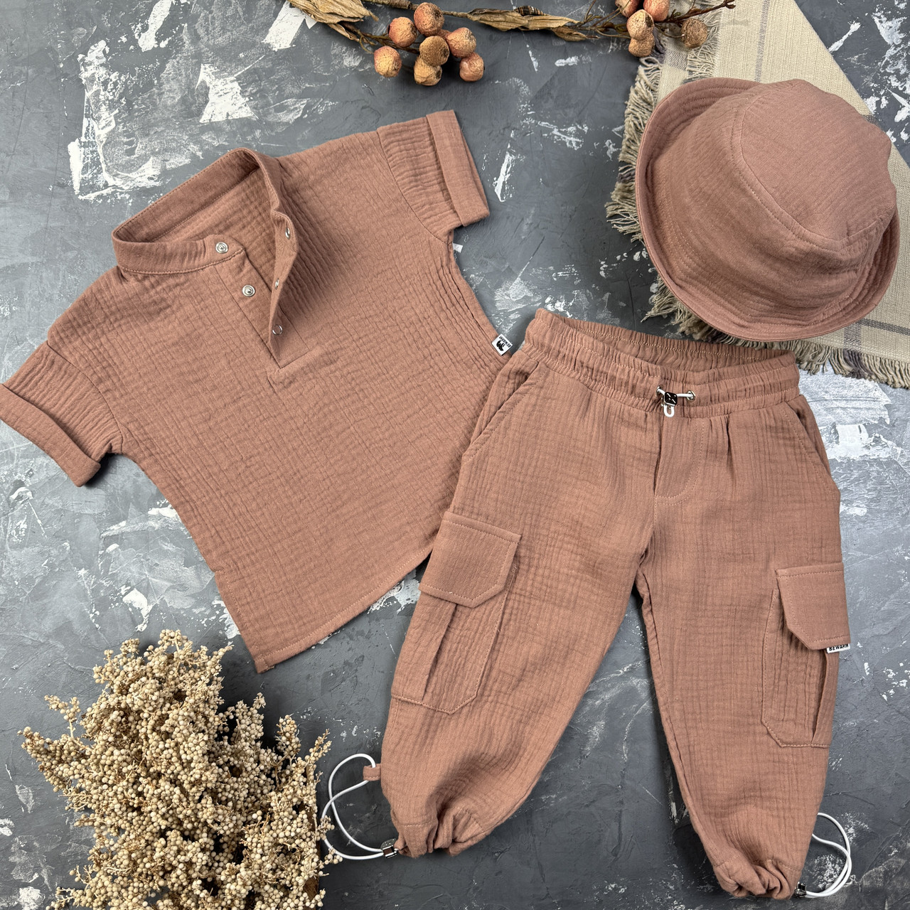 Мусліновий літній костюм дитячий muslin cotton BEWARM штани + футболка + панамка Шоколад