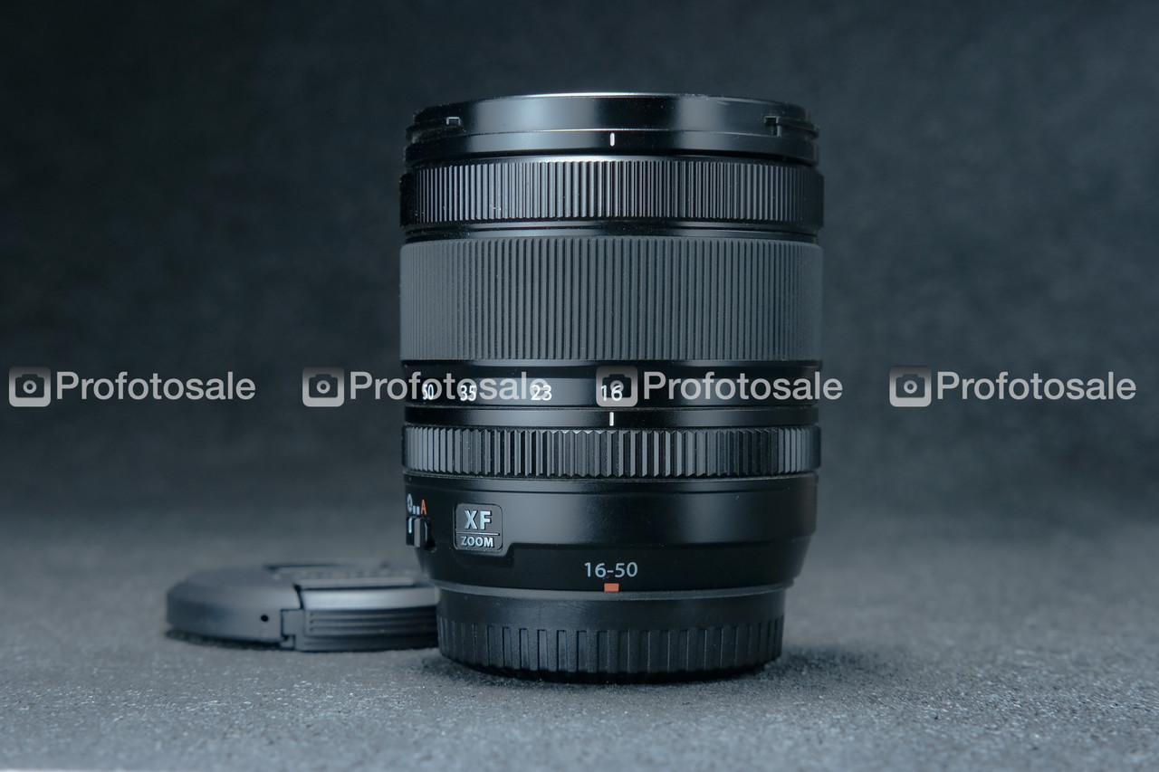 Об'єктив Fujifilm XF 16-50mm f/2.8-4.8 R LM WR