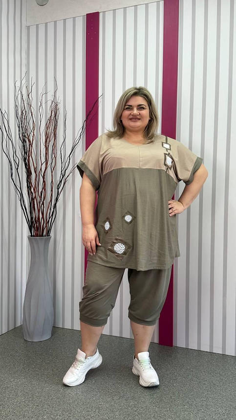 Костюм літній з натурального трикотажу (футболка+капрі) "Кубики" 62-64 66-68 70-72 74-76, фото 1