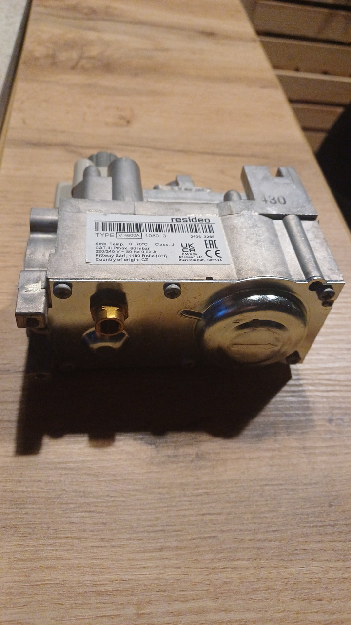 Газовий клапан Honeywell V4600A 1080, фото 1