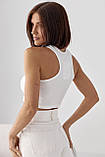 Приталений жіночий топ у рубчик молочний трикотажний спортивний топік для фітнесу, фото 3