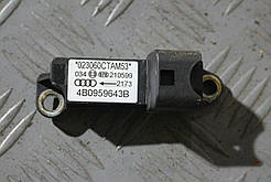 Датчик бокового удару airbag Audi A6 C5 2,7 Biturbo