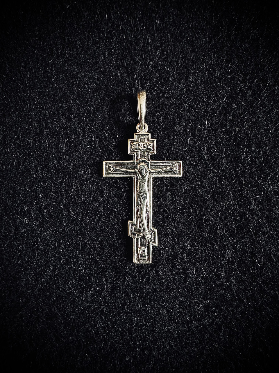 ✝️ Срібний хрестик із розп’яттям Ісуса Христа чернений | Глибокий зміст у кожній деталі, фото 1