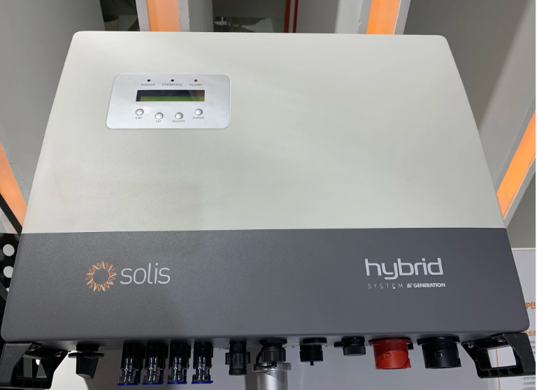 Сонячний трифазний гібридний інвертор Solis RHI-3P10K-HVES-5G
