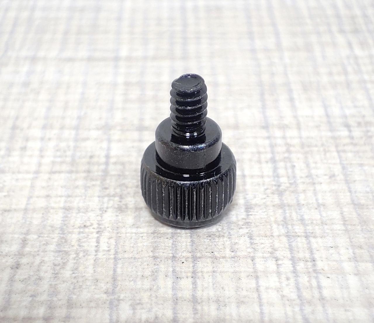 Гвинт для кріплення корпусу БЖ ПК PSU 6/32 5мм безинструментальный накатка мет. 12шт черн