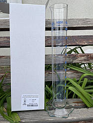 Циліндр із носиком та скляною основою 1-го (А) класу 1000 мл (SIMAX)