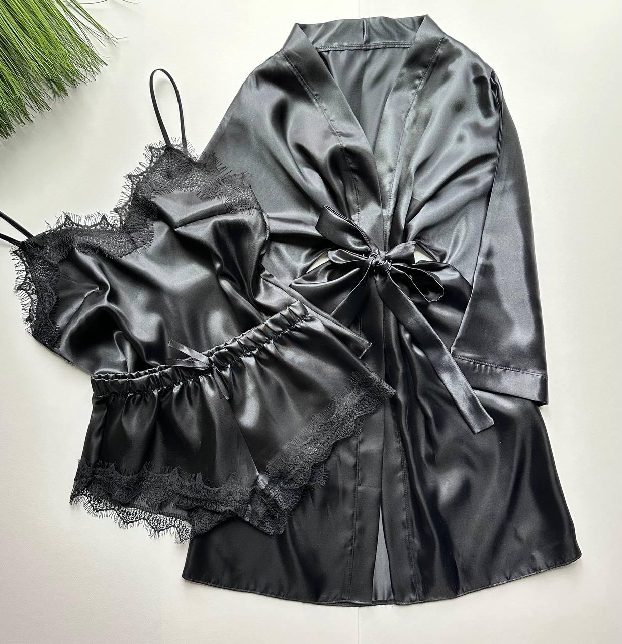 Халат і піжама, піжамний комплект.