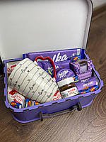 Красивый сладкий бокс с чашкой Milka Подарункові набори цукерки і чашка Love