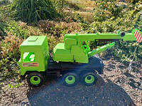 Яскравий автокран зелений з рухомою стрілою із пластику Будівельна машина для дітей від 3 років для ігор на вулиці та вдома