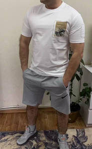 Футболка чоловіча стильна