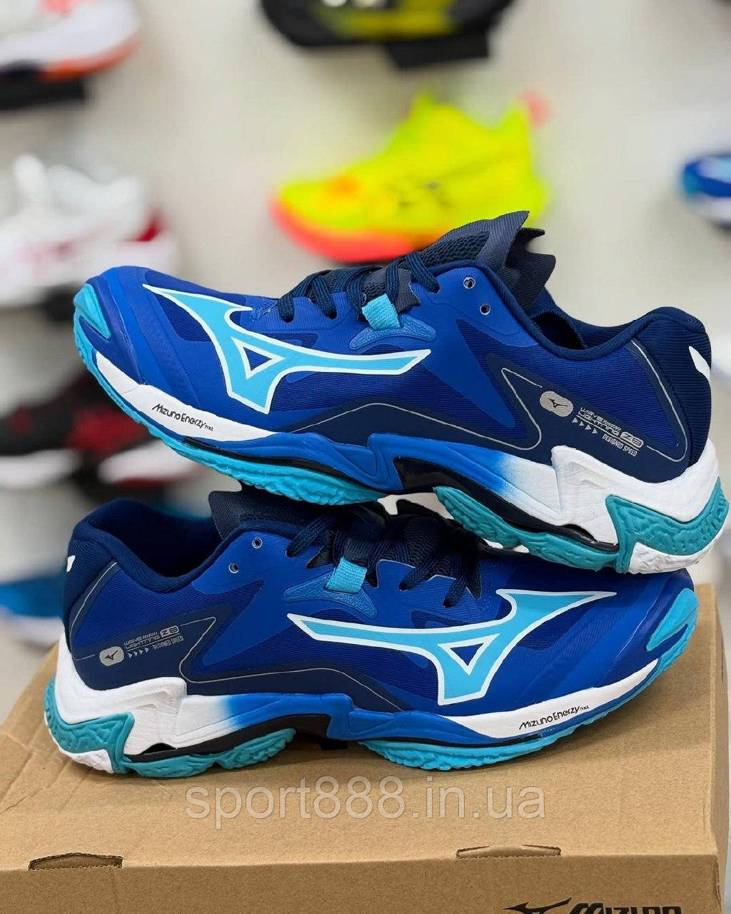 Волейбольні кросівки Міцуно MIZUNO Wave lightning Z8 Blue  чоловічі жіночі сині Eur36-46, фото 1