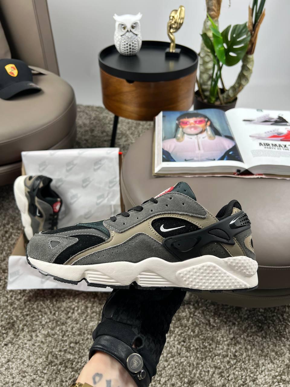 Чоловічі кросівки Nike Air Huarache Grey Black, кеди чоловічі шкіра замша текстиль сірі. Чоловіче взуття