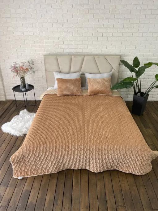 Стьобане покривало євро 210х230 бежевий+2 подушки 40х60