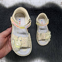 Босоніжки дитячі для дівчинки Y.TOP бежеві із закритою п'ятою 5701