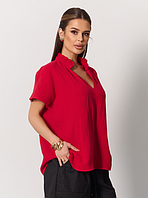 Вільна літня блузка червоного кольору з короткими рукавами та комір з рюшами
