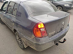 Фаркоп Renault Symbol седан 1999-2014 (Thalia) без підрізу бампера