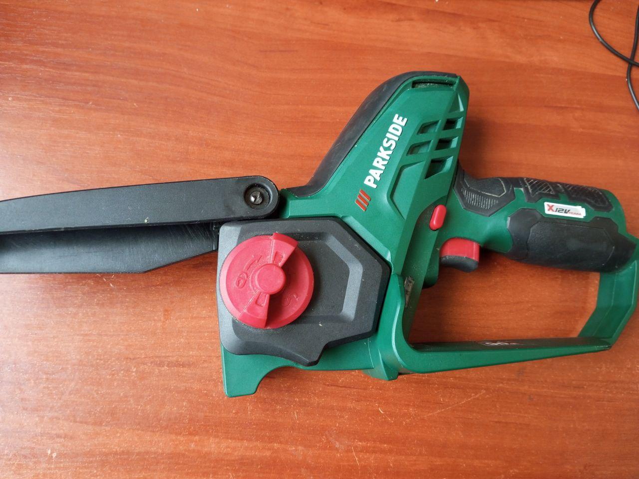 Акумуляторна пила, ланцюгова пила Parkside PGHSA 12 C3 5,6 м/с