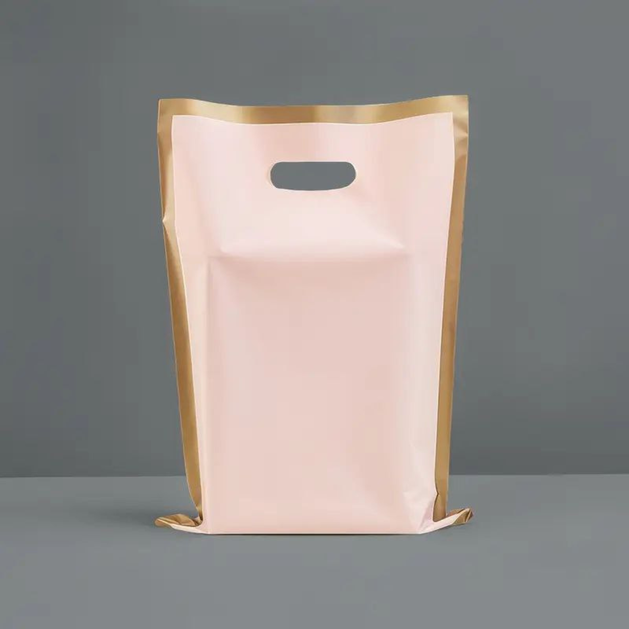 Пакет банан 20x30 см 50 шт пакети з вирубною ручкою, поліетиленові пакети із прорубною ручкою з логотипом, фото 1