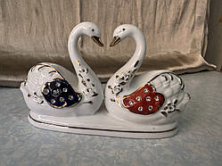 Статуетка лебеді