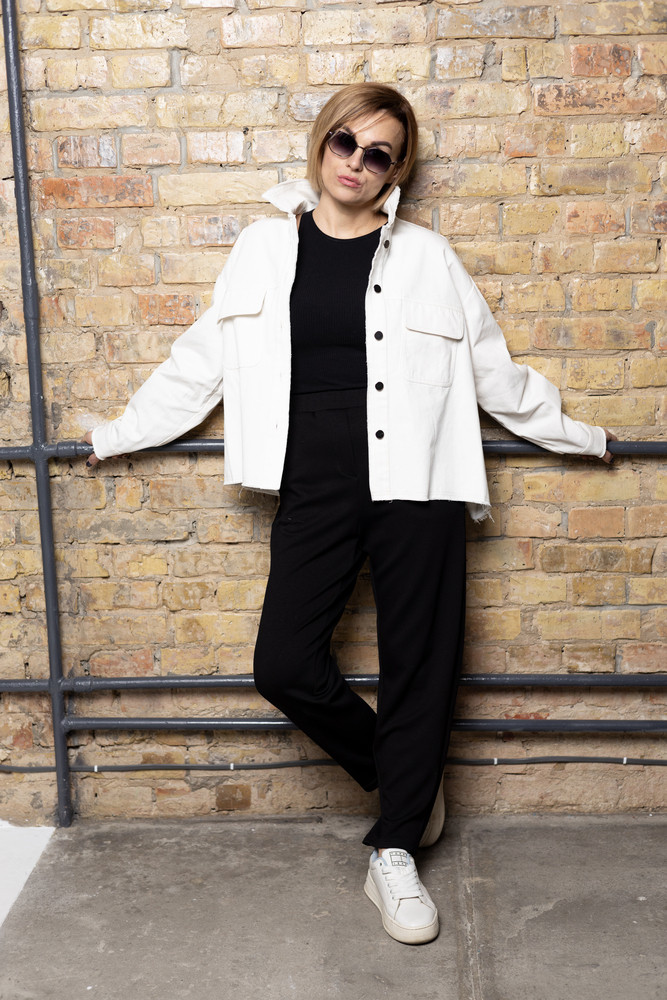 Куртка джинсова біла з трикотажною спинкою Modna KAZKA MKKS188, фото 1