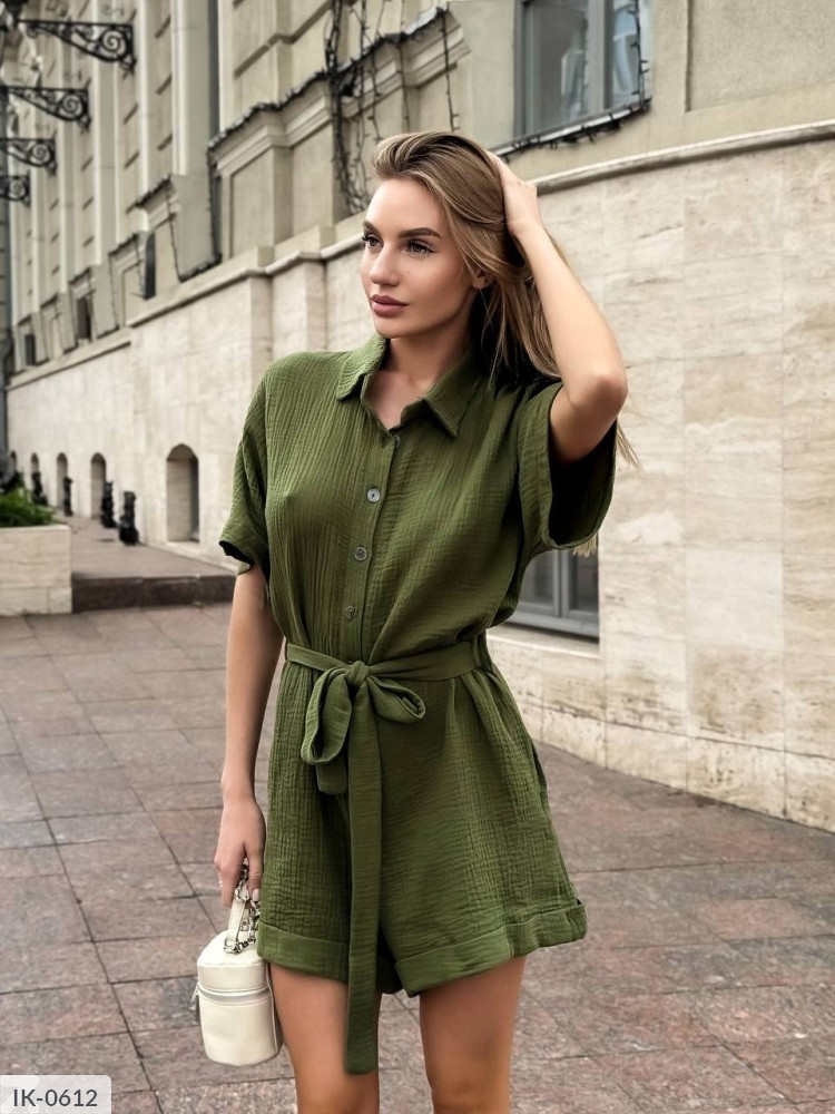 Комбінезон жіночий літній тонкий повсякденний з натурального мусліну з шортами та поясом розміри 42-48