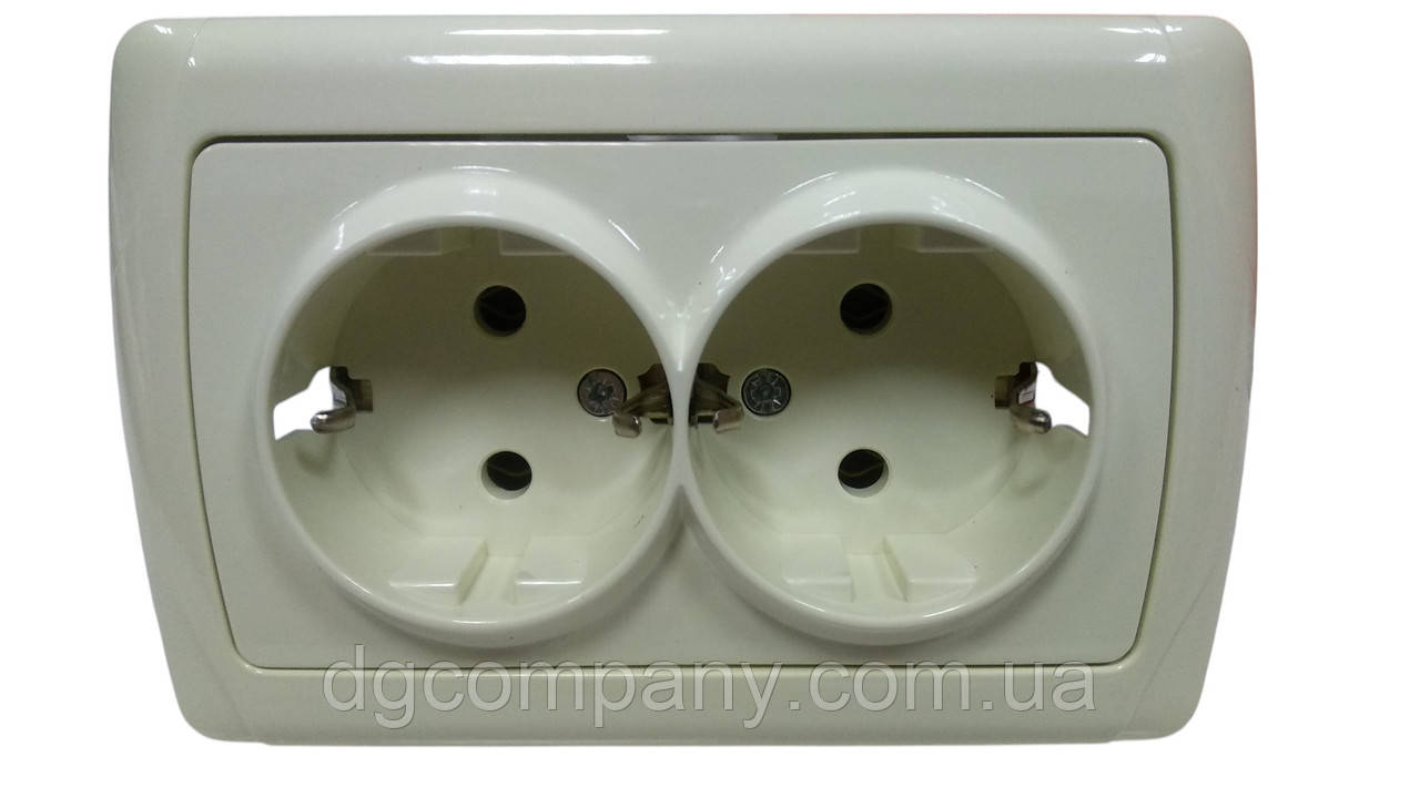 Розетка подвійна із заземленням Viko Carmen бежева 90562056, фото 1