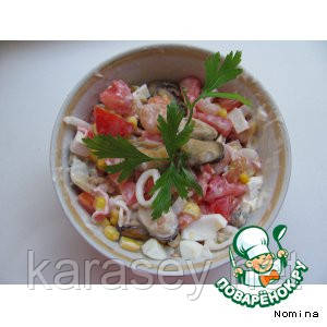 Салат из морского коктейля
