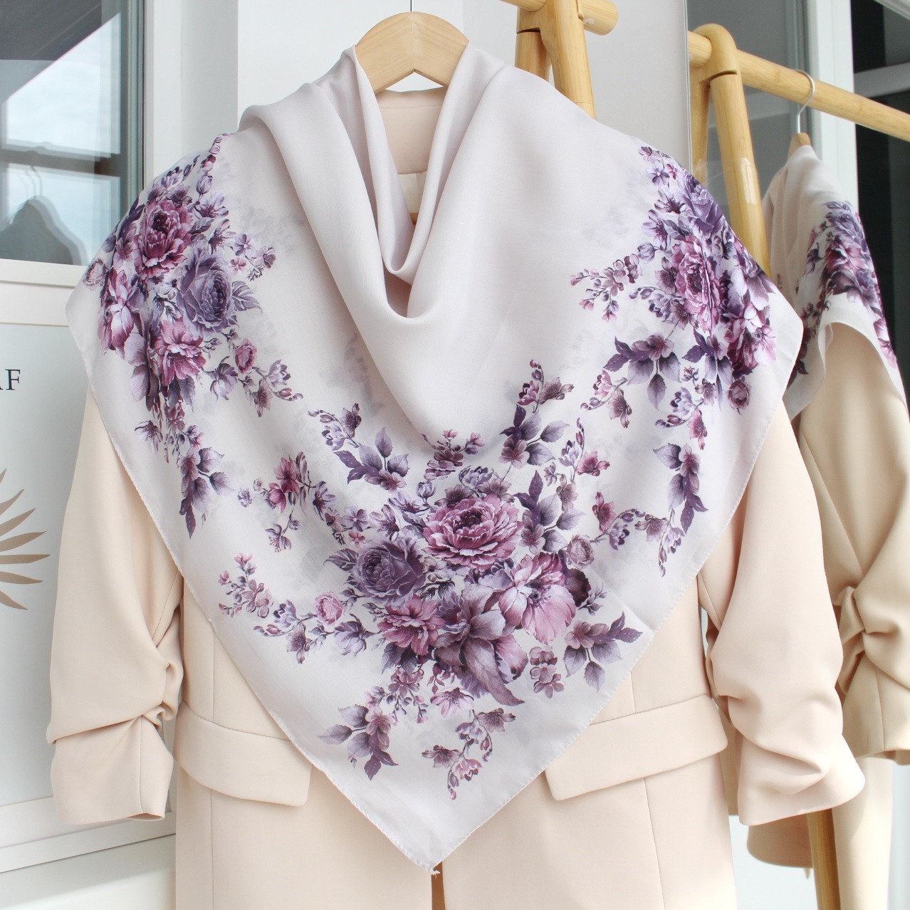 Хустка бежева батистова "Лейла" 324061, фото 1