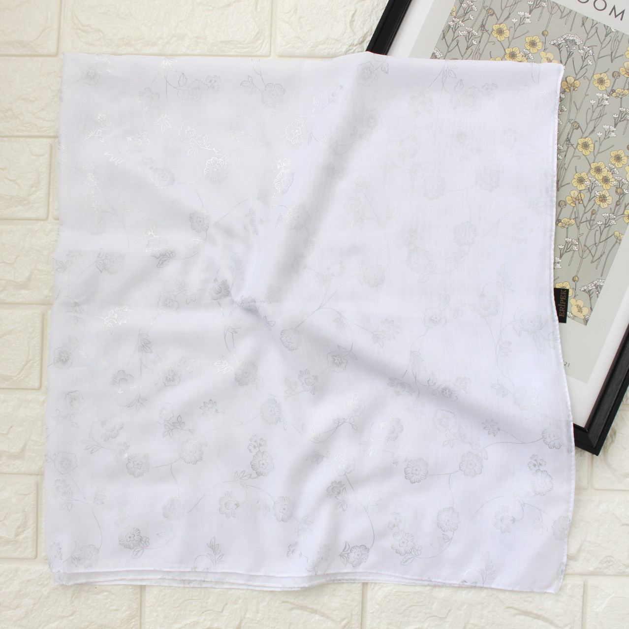 Хустка батистова з напиленням "Тамара" біла 332012, фото 1