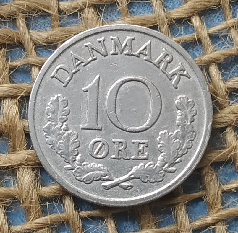 10 ере 1962 року. Данiя