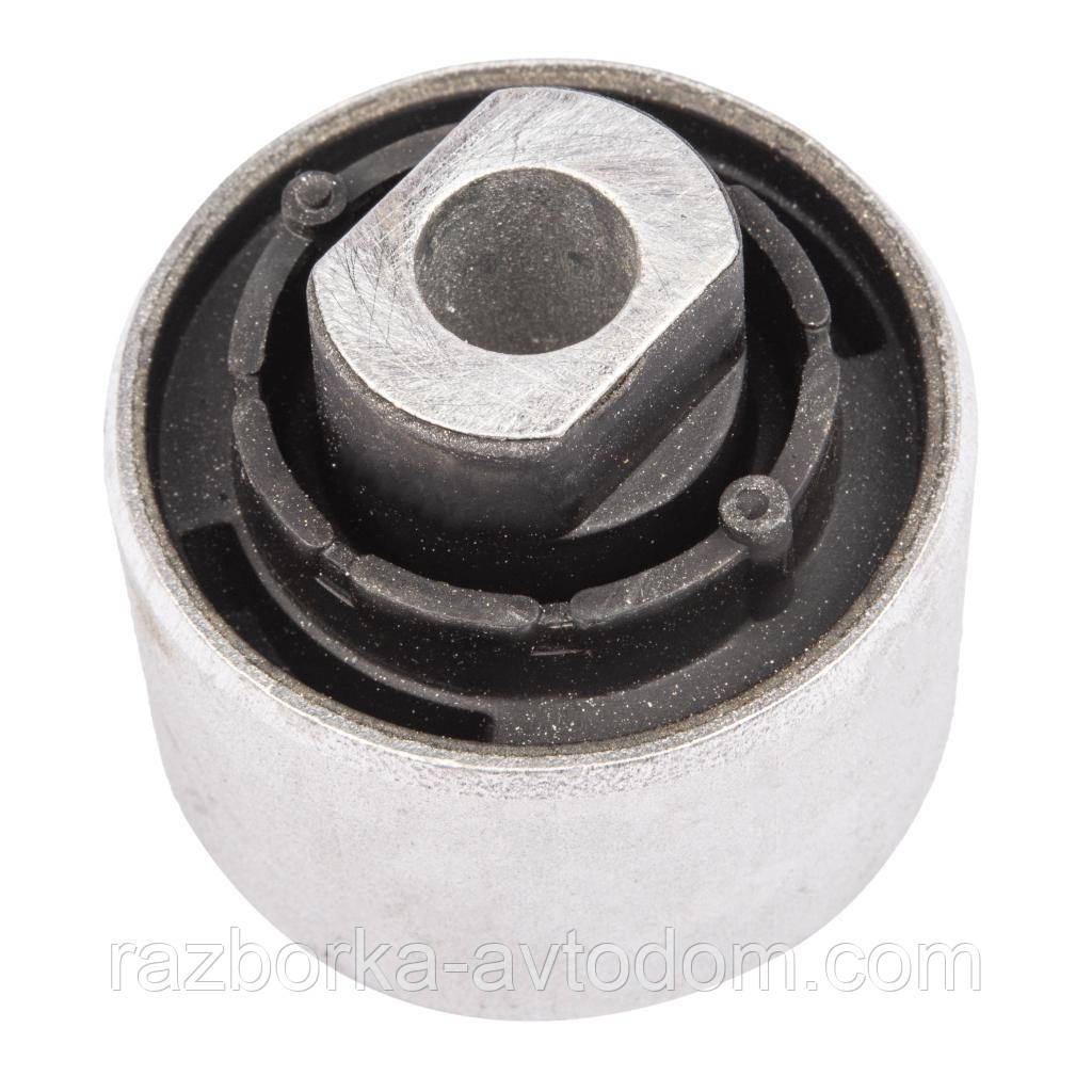 Сайлентблок переднього важеля ниж. Raiso (Швеція) Audi A4 B5 Avant, Ауді А4 Б5 94- #RL-4D0182E UAPVYRF17, фото 1