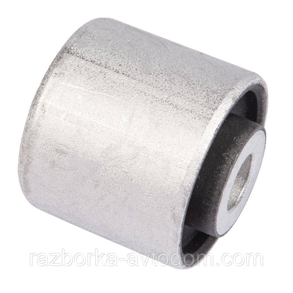 Сайлентблок переднього важеля ниж. Raiso (Швеція) Audi A4 B8, Ауді А4 Б8 07- #RL-4E0181B UARBZMG17, фото 1