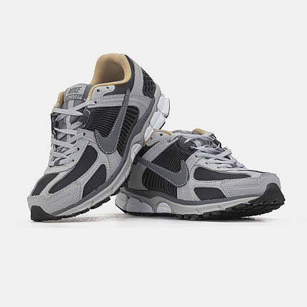 Чоловічі кросівки Nike Zoom Vomero 5 Grey Взуття Найк Зум Вомеро 5 сірі шкіра текстиль гума демісезон, фото 1