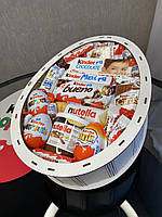 Подарунковий набір Kinder Surprise L 31×24×9 см | Універсальний солодкий подарунок