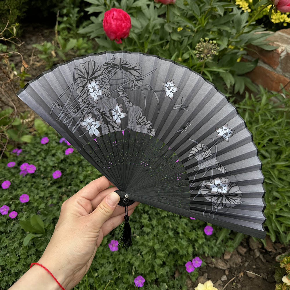 Віяло чорне "Стриманий порив", фото 1