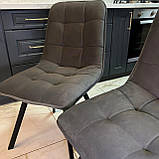 Кухонний стілець GARDA зі спинкою з темно-сірого велюру на металевому чорному каркасі, фото 2