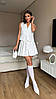 Молочний жіночий стильний костюм-двійка класичного крою: плісована міні спідниця та жилет на ґудзиках, фото 10