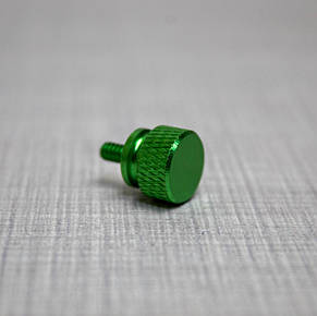 Гвинт кріплення корпусний #6-32, 6 мм, безінструментальний, алюміній, 4 шт, зелений, фото 3