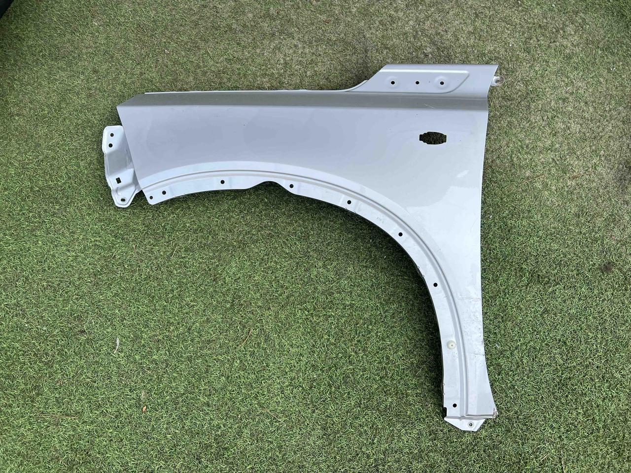 Крило переднє ліве Suzuki Vitara Сузуки Витара від2015-2025рр 5771154P00000 оригінал бу, фото 1